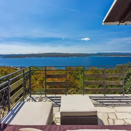 Belleview アパート ツリクヴェニツァ