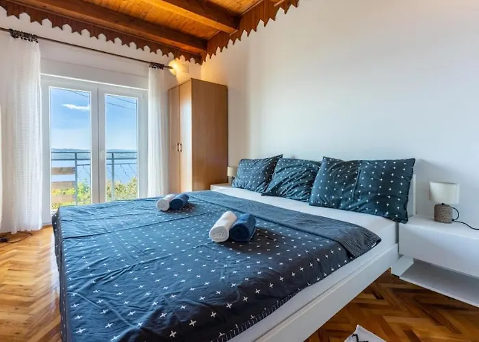 アパート Belleview ツリクヴェニツァ