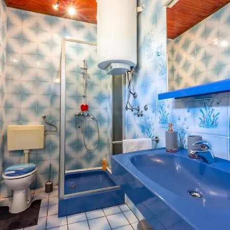 Belleview Apartment *
